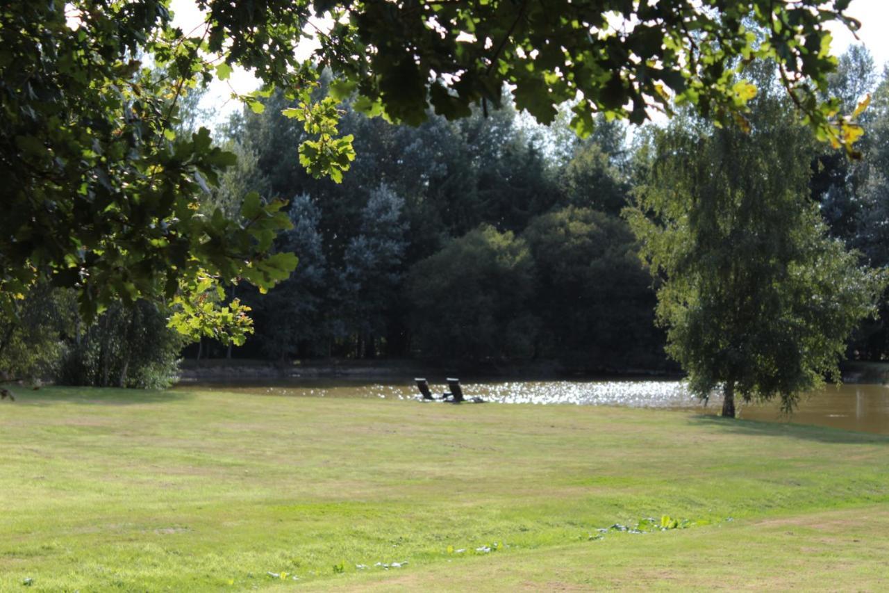 Chateau De La Chasse Beauvais Romagne  ภายนอก รูปภาพ